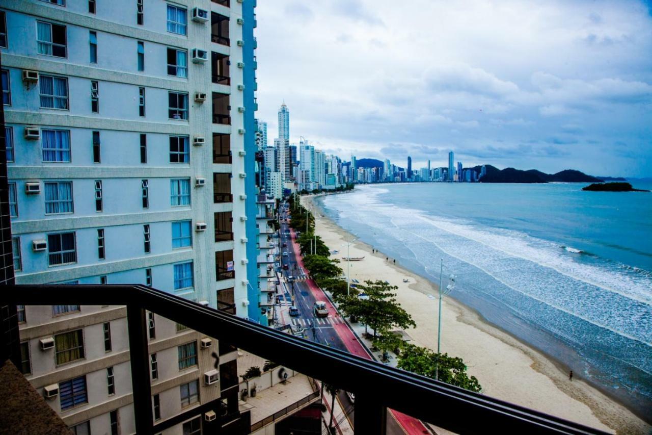 Apto Frente Mar Bal Camboriu Pe Na Areia Fantastica E Encantadora Vista Mar Balneário Camboriú Extérieur photo