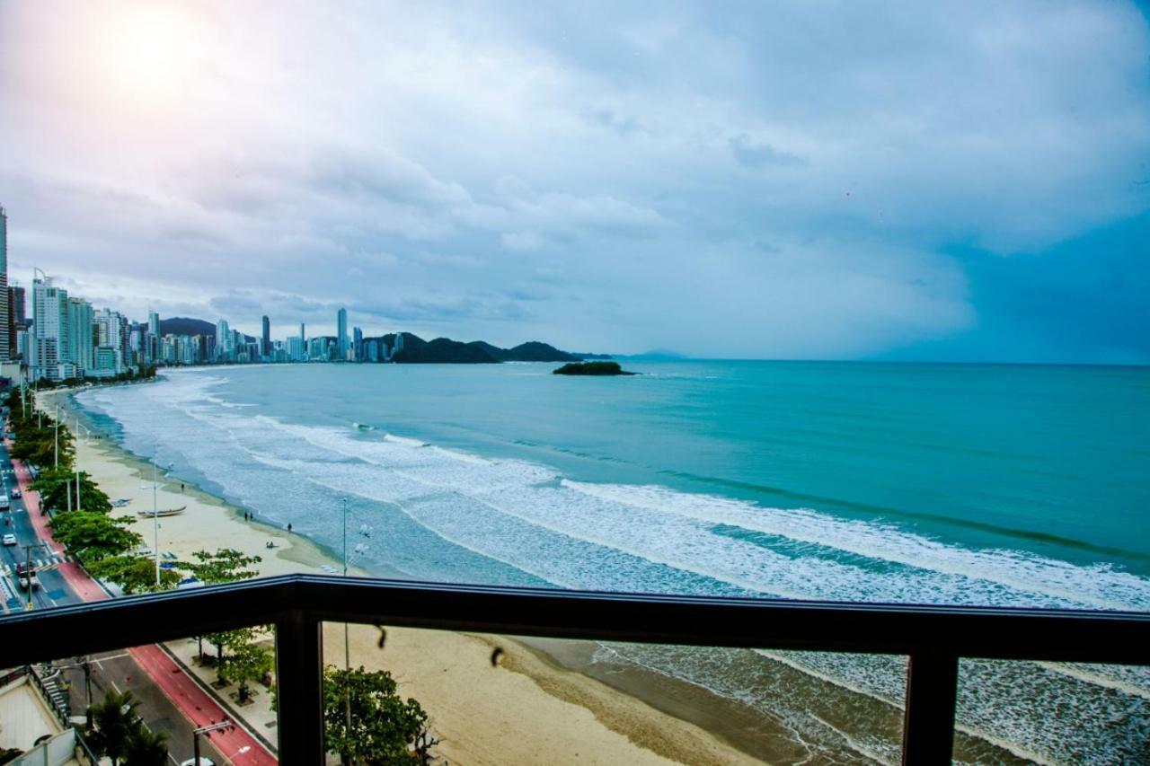Apto Frente Mar Bal Camboriu Pe Na Areia Fantastica E Encantadora Vista Mar Balneário Camboriú Extérieur photo